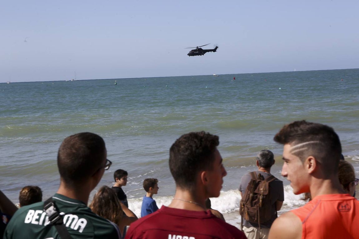 Exhibición aérea con motivo del Centenario de la Aviación Naval