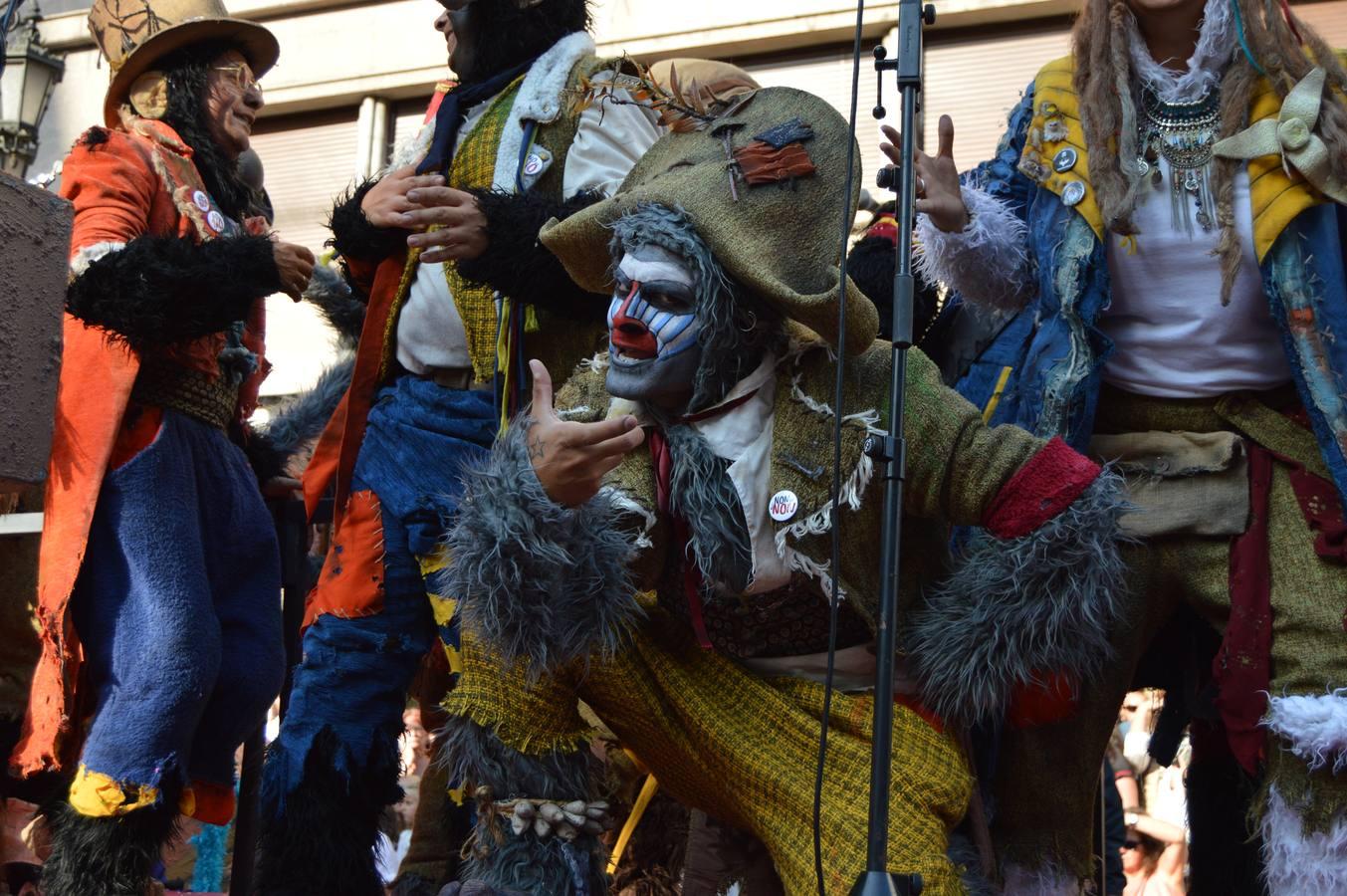 FOTOS: Oviedo en fiestas suena a Cádiz en carnaval