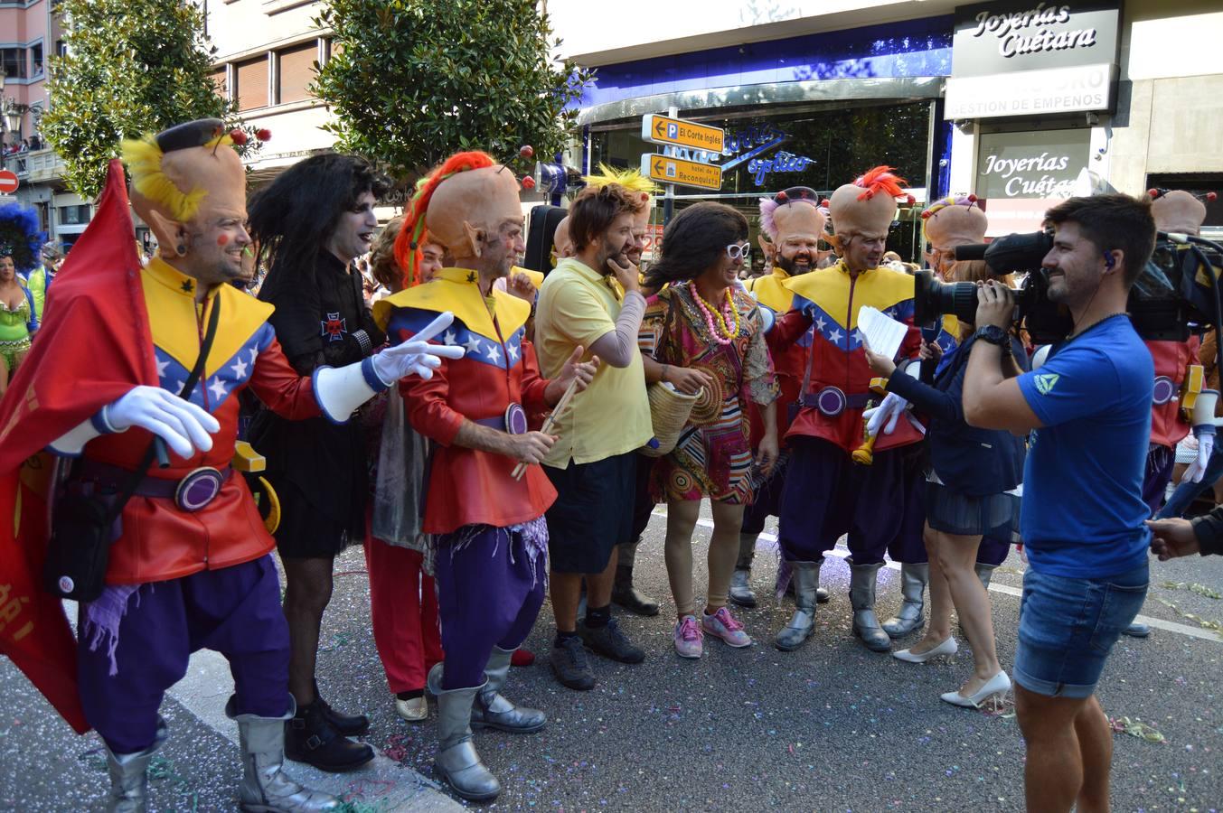 FOTOS: Oviedo en fiestas suena a Cádiz en carnaval