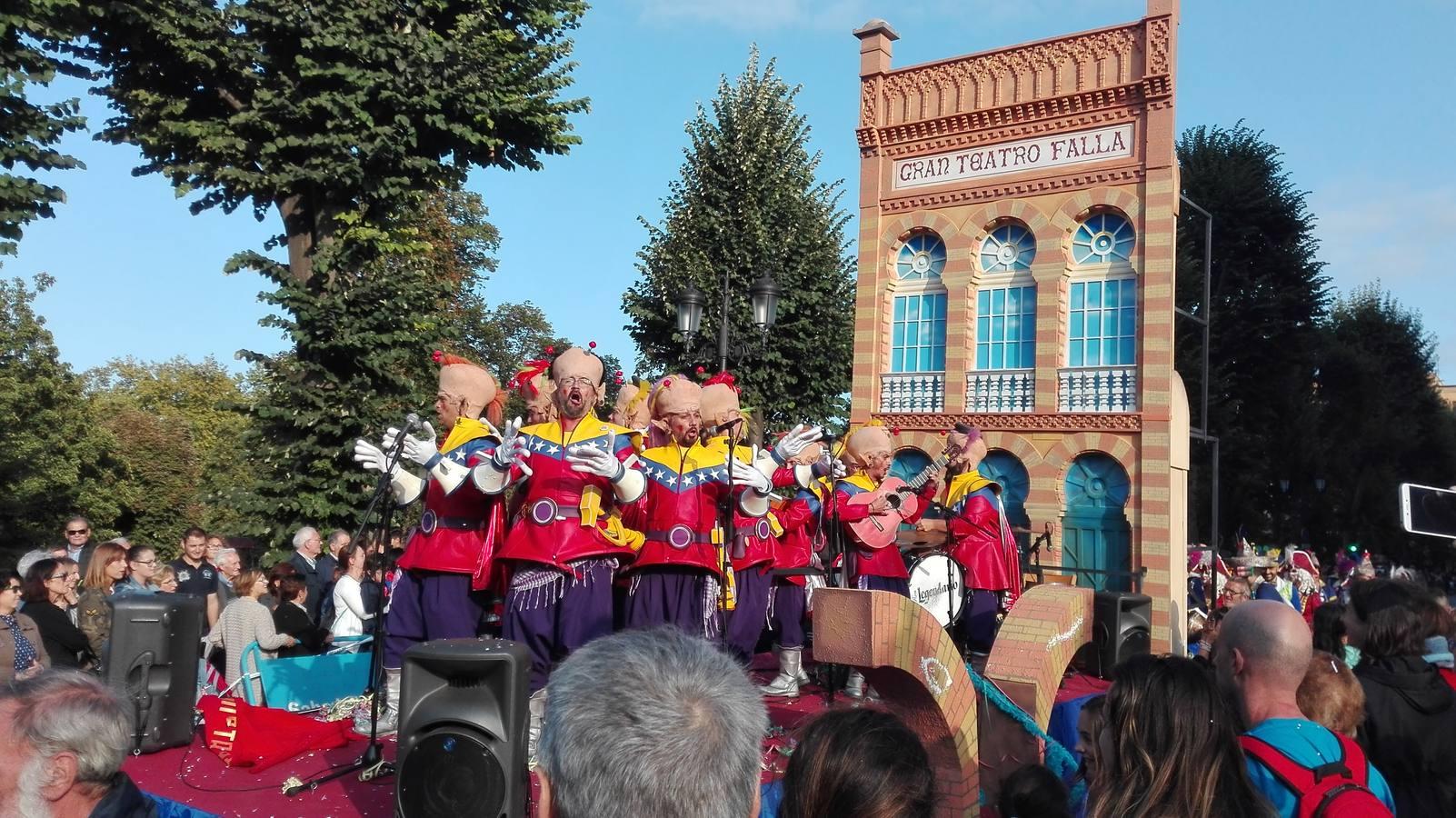 FOTOS: Oviedo en fiestas suena a Cádiz en carnaval