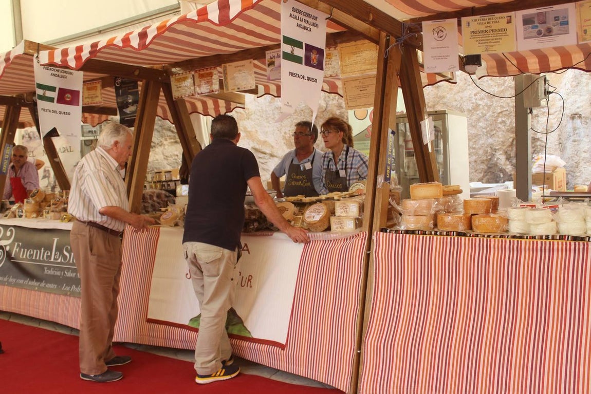 La jornada inaugural de la Fiesta del Queso de Zuheros, en imágenes