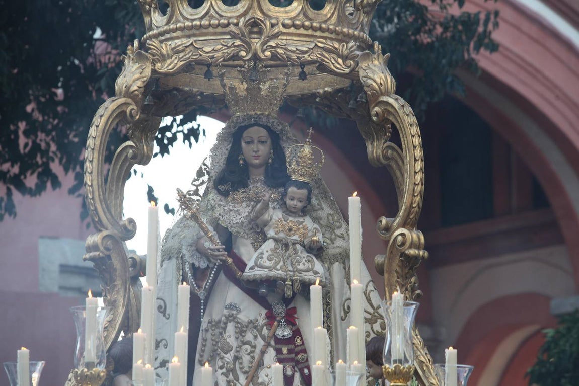 La procesión de Nuestra Señora del Socorro por Córdoba, en imágenes