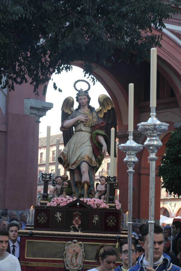 La procesión de Nuestra Señora del Socorro por Córdoba, en imágenes
