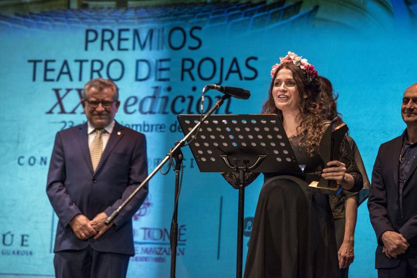 Un bebé con premio. La toledana Ana Alcaide, embarazada, recogió el galardón al mejor espectáculo de compañías de Castilla-La Mancha por su trabajo «Luna Sefardita»