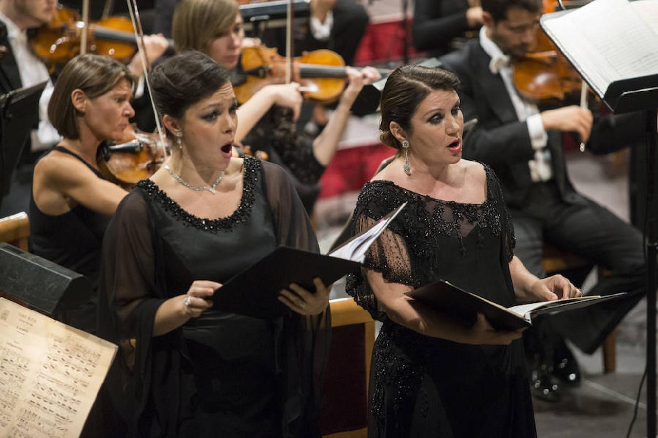 Apoteósico concierto de la orquesta y el coro del Teatro Real