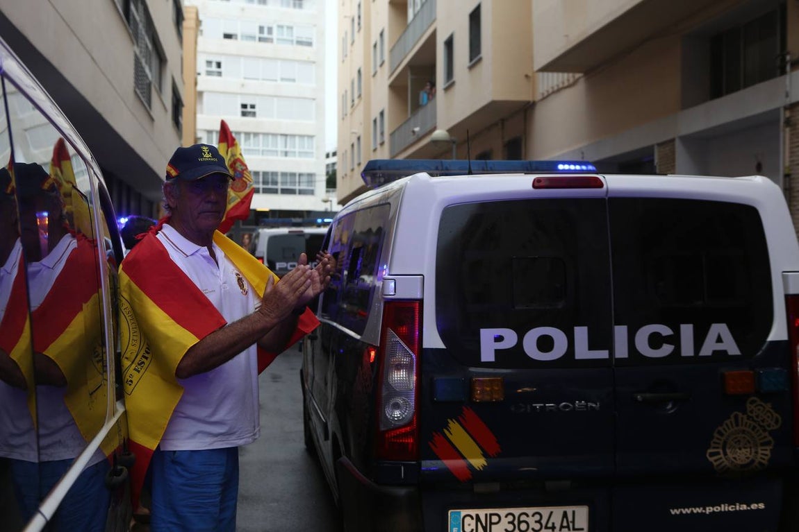 La Policía de Cádiz, despedida a lo grande en su partida hacia Cataluña