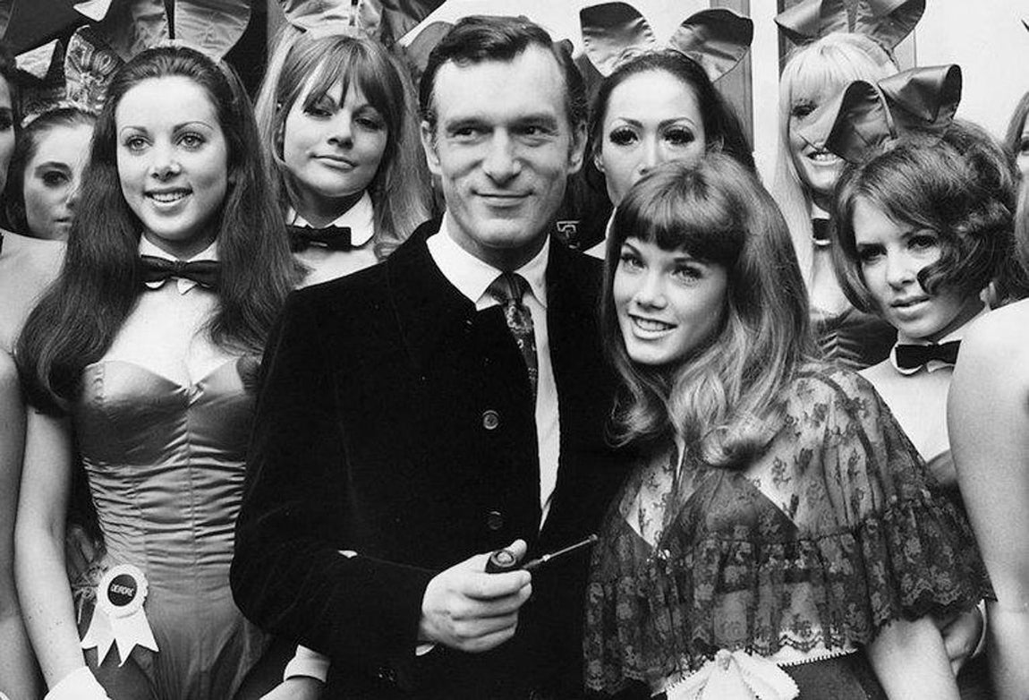 Su última esposa fue Crystal Harris, ella tenía 26 años y él 86 cuando se casaron en 2012. 