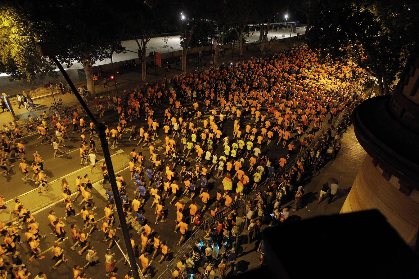 Más de 24.000 corredores han participado en la KH7 Carrera Nocturna del Guadalquivir