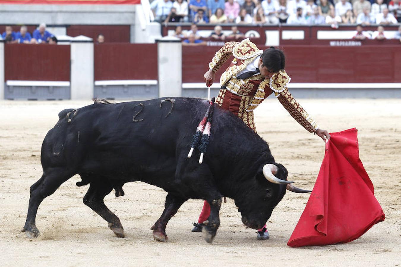 La soberbia tarde de Miguel Ángel Perera en la Feria de Otoño, en imágenes