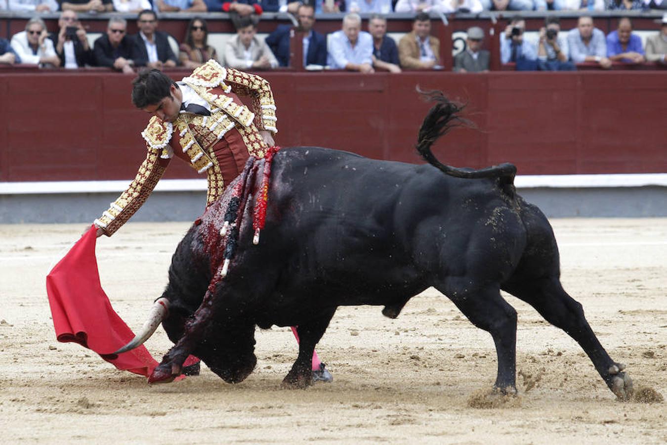 La soberbia tarde de Miguel Ángel Perera en la Feria de Otoño, en imágenes