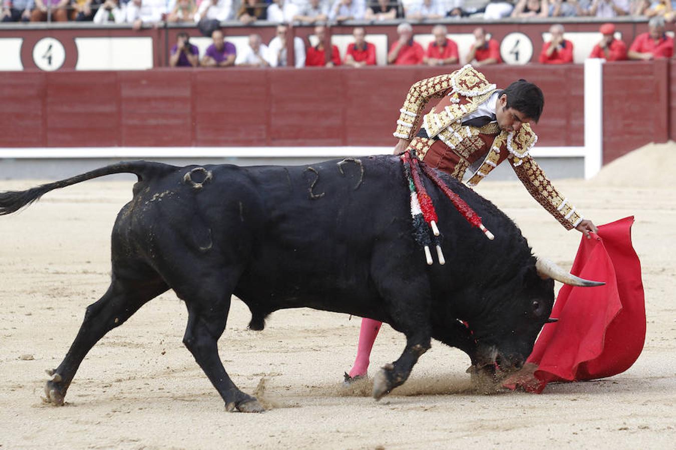 La soberbia tarde de Miguel Ángel Perera en la Feria de Otoño, en imágenes