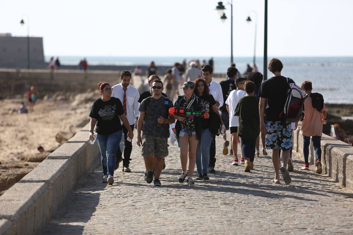 El Manga invade el Castillo de San Sebastián