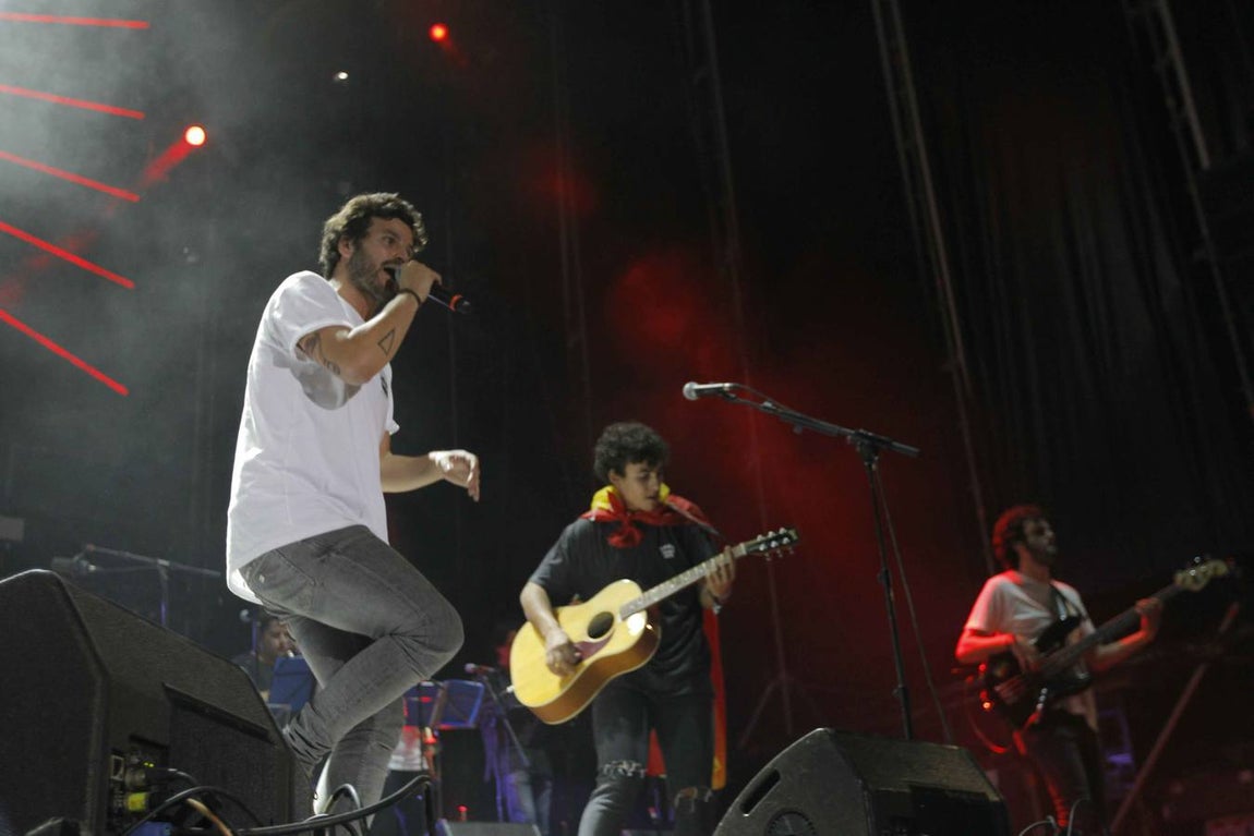 Las mejores imágenes de Hombres G en Sevilla