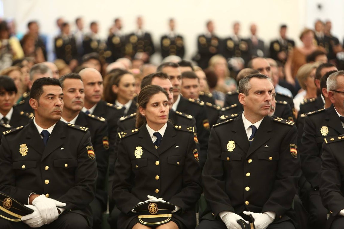 Fotos: Así ha sido la celebración el Día de la Policía en Cádiz