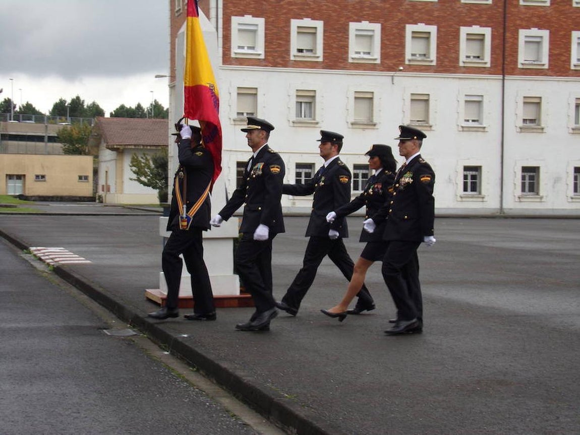 En imágenes: Emotivo acto por el Día de la Policía en Basauri, Vizcaya