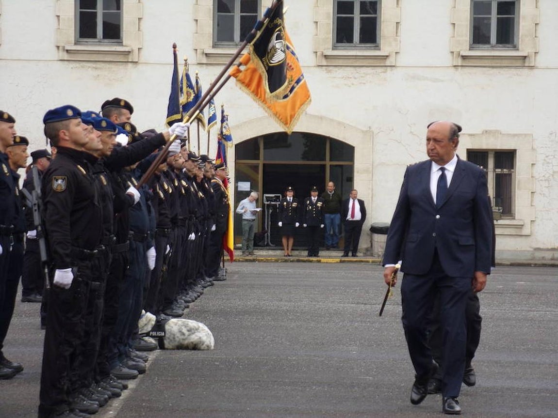 El director general de la Policía, Germán López Iglesias (derecha).. 