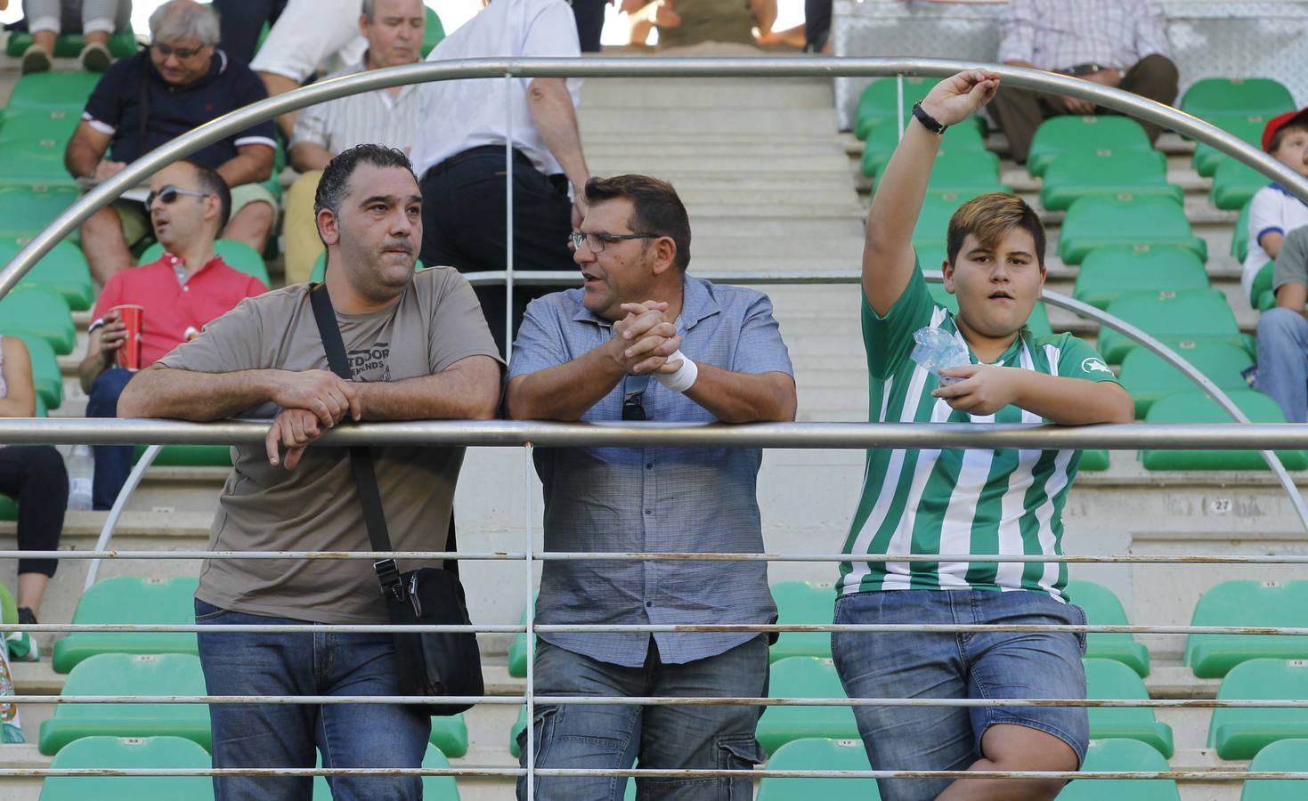 El ambiente del Córdoba-Alcorcón, en imágenes