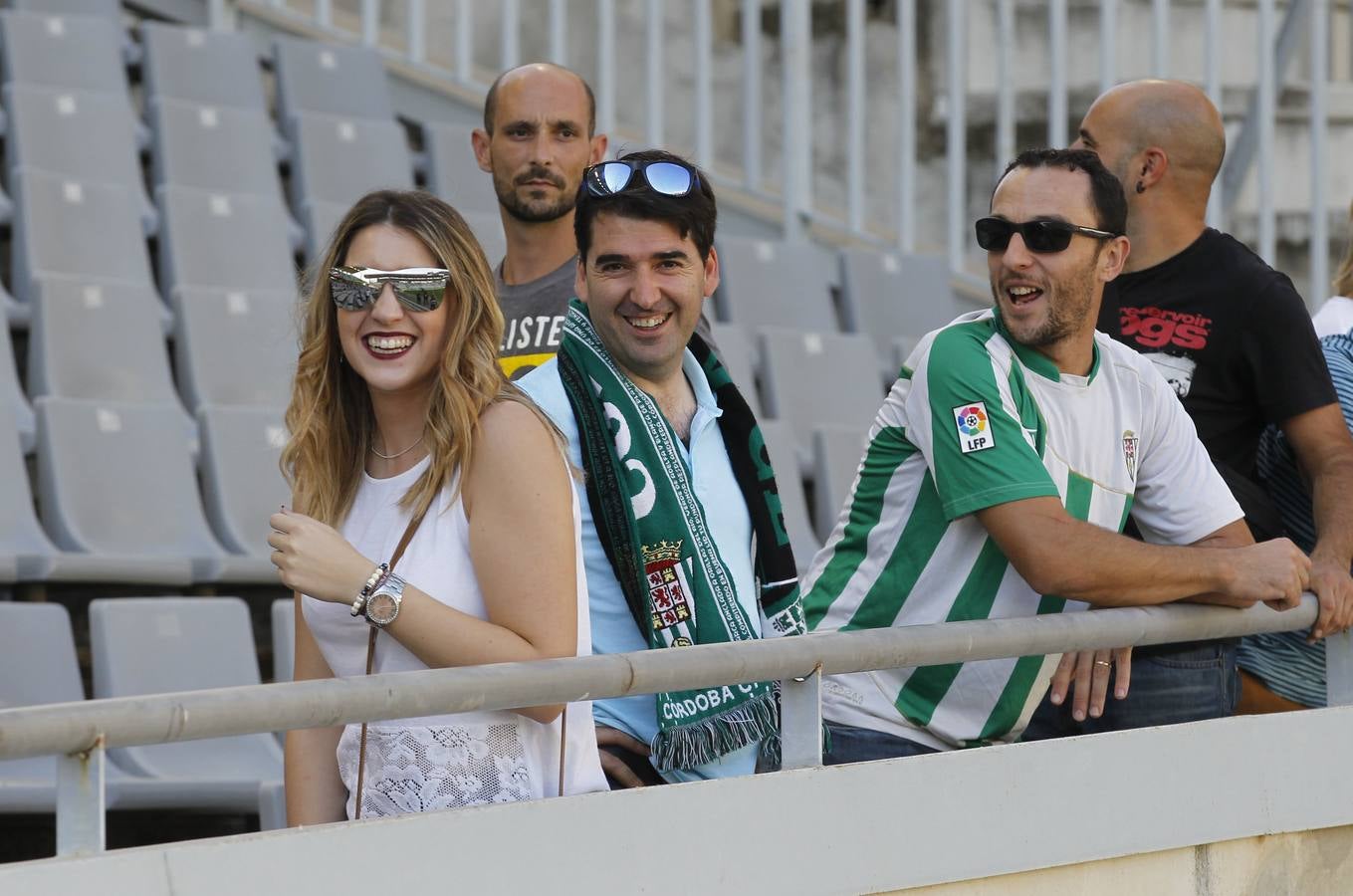 El ambiente del Córdoba-Alcorcón, en imágenes