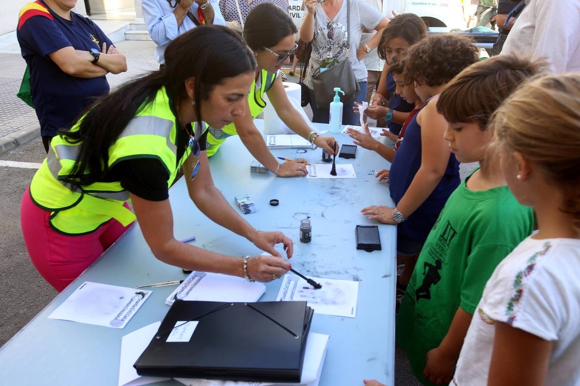 Fotos: Jornada de Puertas Abiertas en la Guardia Civil