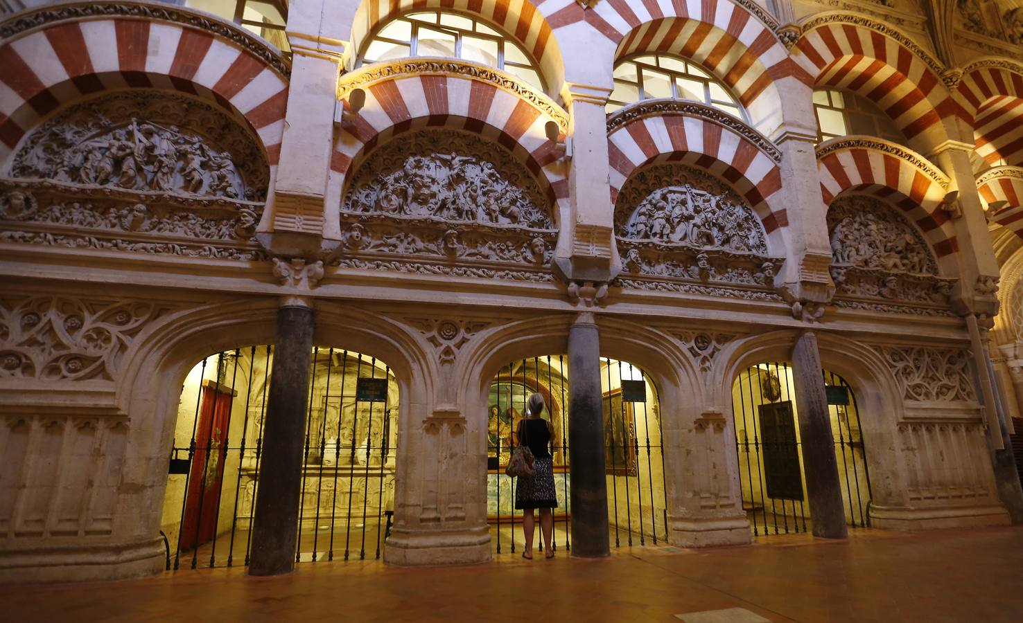 Recorrido en imágenes por el arte funerario de la Mezquita-Catedral