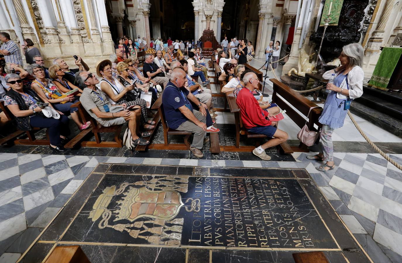 Recorrido en imágenes por el arte funerario de la Mezquita-Catedral