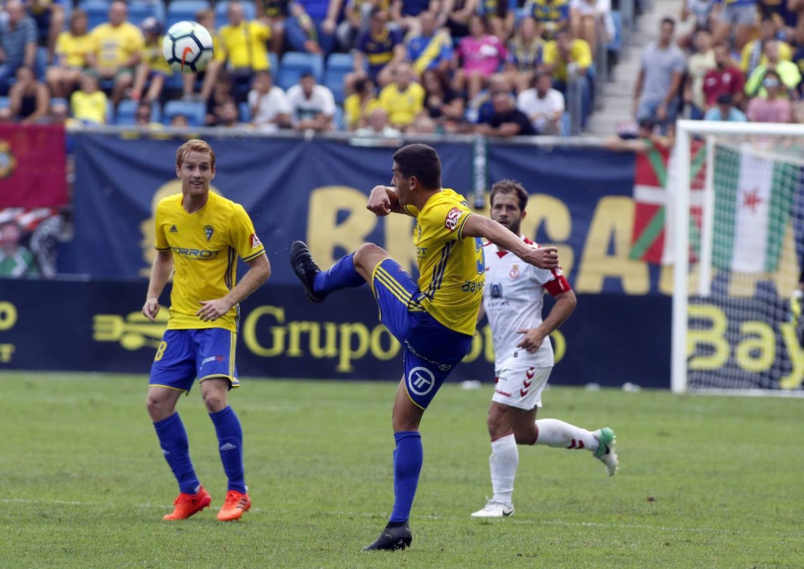 Las mejores imágenes del duelo entre el Cádiz CF y la Cultural Leonesa