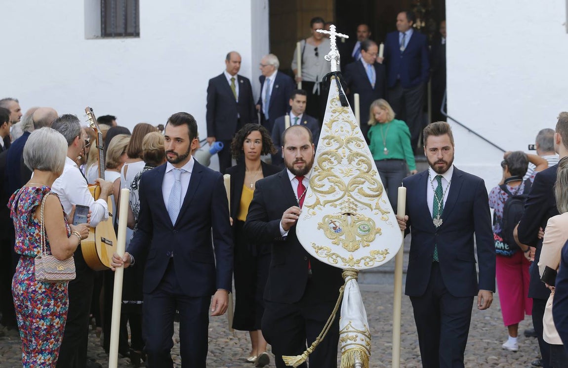 El rosario de la Paz y Esperanza, en imágenes