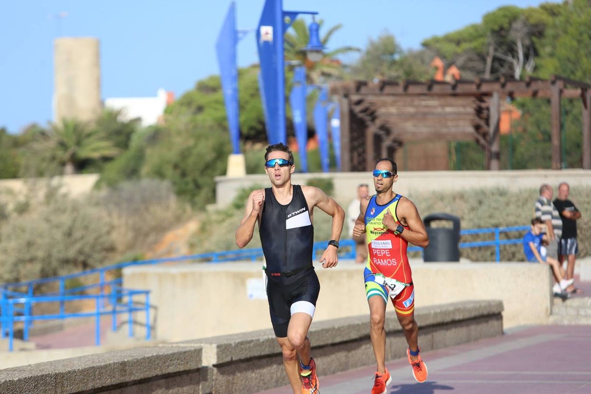 Búscate en el XXX Triatlón Ciudad de Chiclana (II)