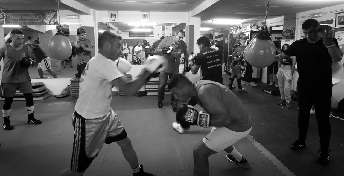 El boxeo y kickboxing de Córdoba, en blanco y negro