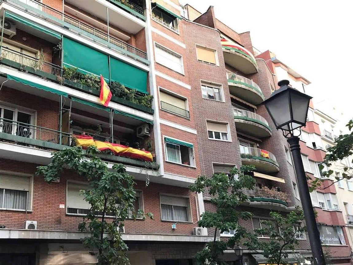 Banderas españolas en el centro de Madrid. 