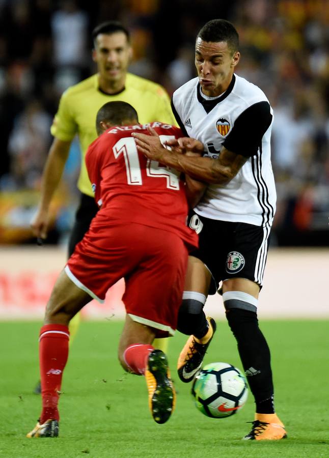 Las imágenes de la derrota del Sevilla FC ante el Valencia