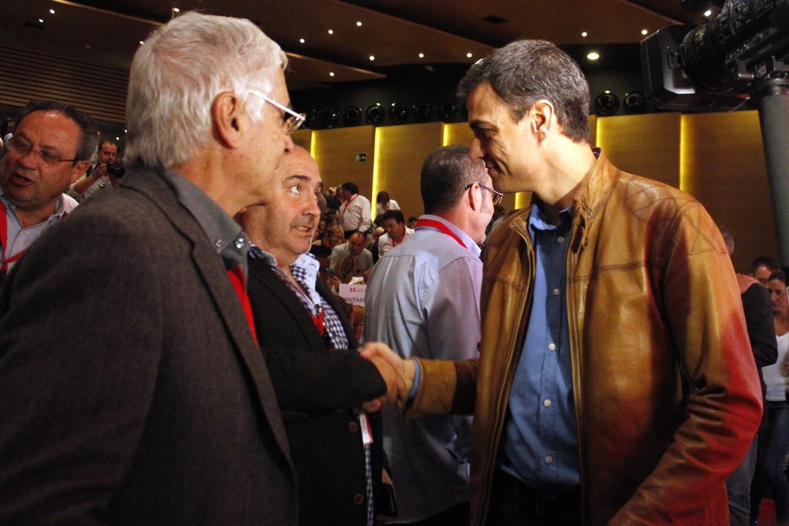 La inauguración del XI Congreso Regional del PSOE, en imágenes