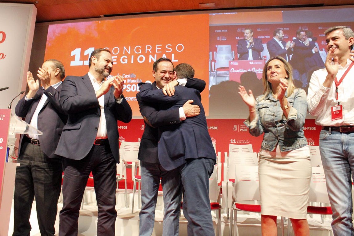 La clausura del Congreso regional del PSOE, en imágenes