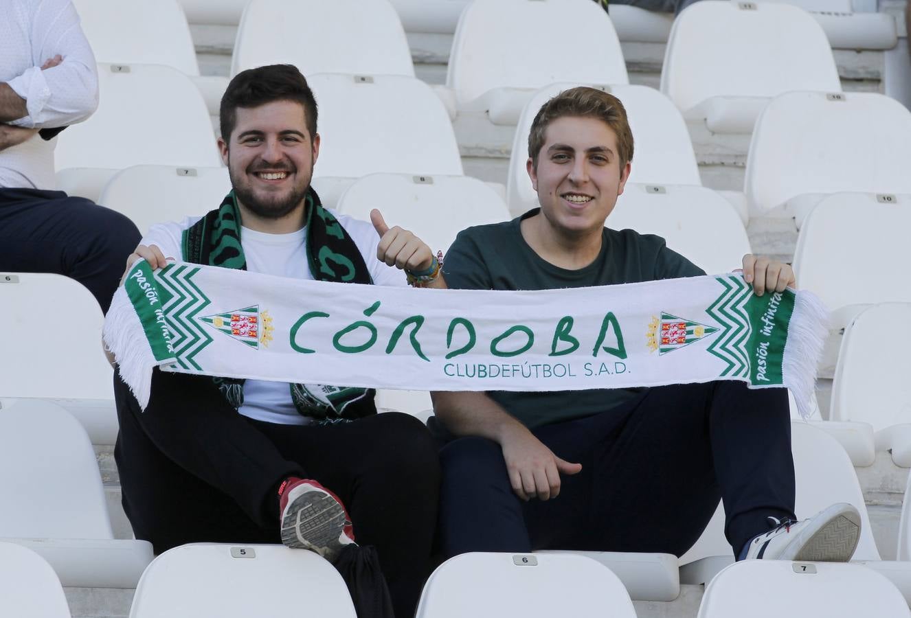 Así vivió la grada el primer partido de Merino en El Arcángel