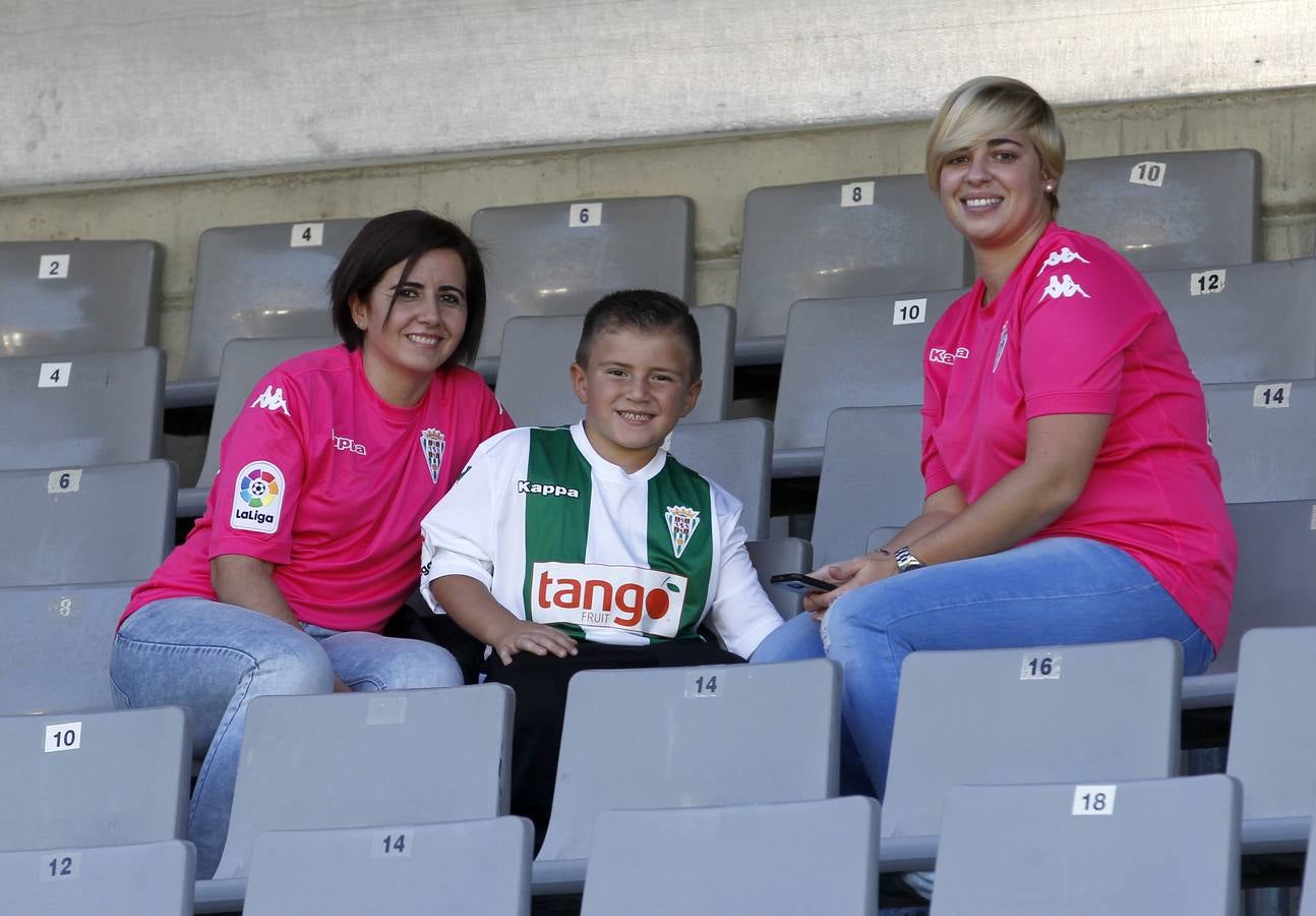 Así vivió la grada el primer partido de Merino en El Arcángel