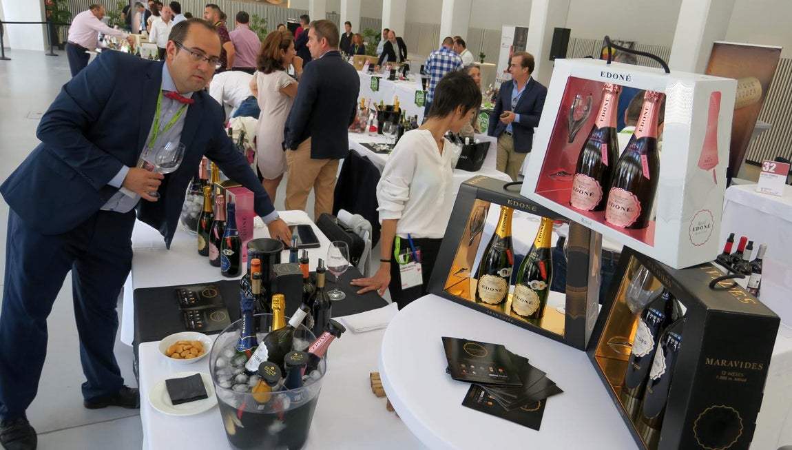 En imágenes: la Primera edición de la Experiencia Verema Alicante. 