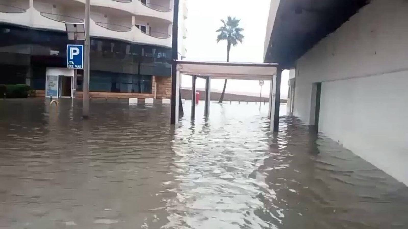 El temporal inunda también la capital