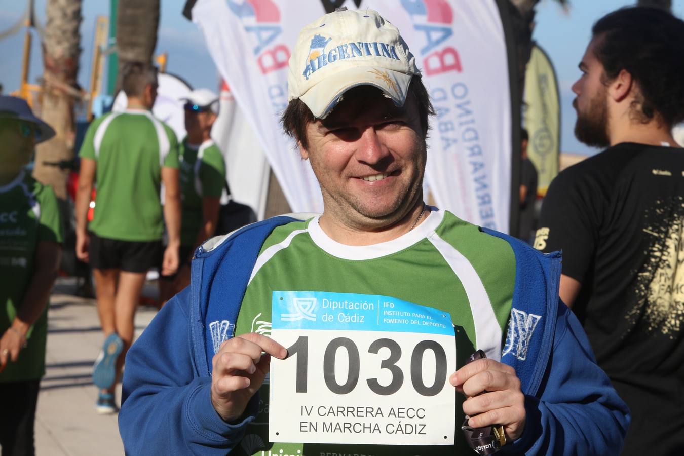 Búscate en la IV Carrera contra el cáncer de Cádiz (I)