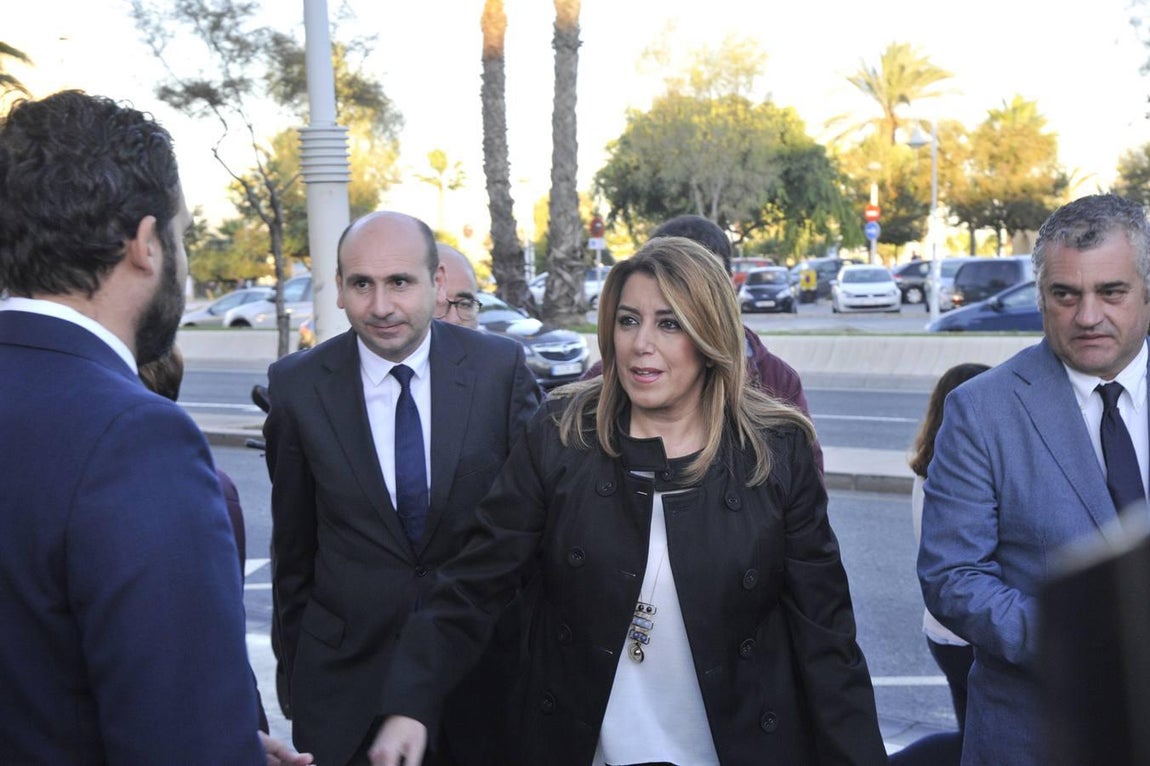 Rostros conocidos en la capilla ardiente del humorista