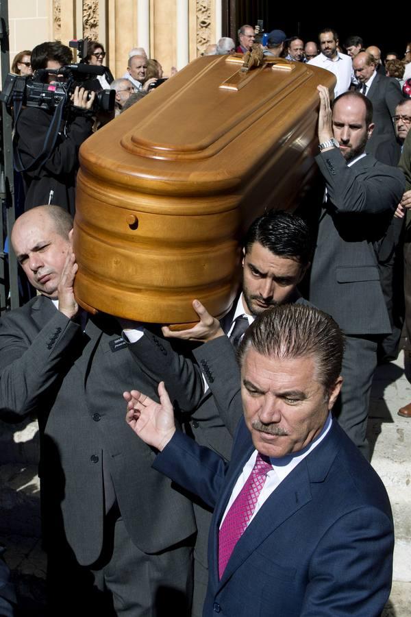 Paz Padilla, Bigote Arrocet y Manolo Sarria despiden a Chiquito de la Calzada