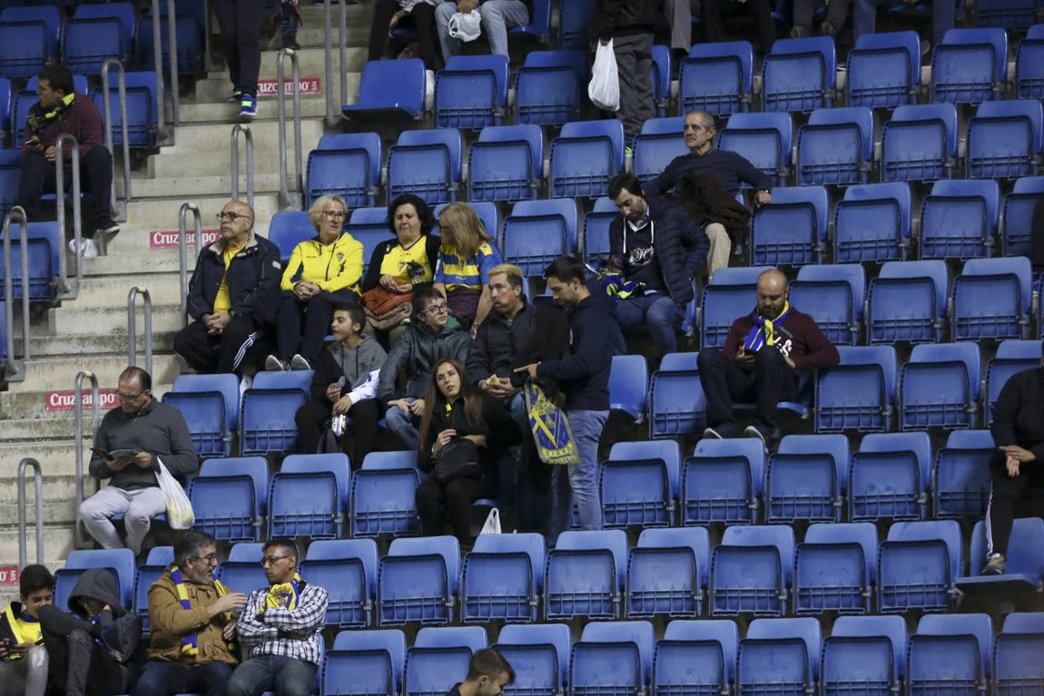 ¿Has estado en el partido? Búscate en las gradas