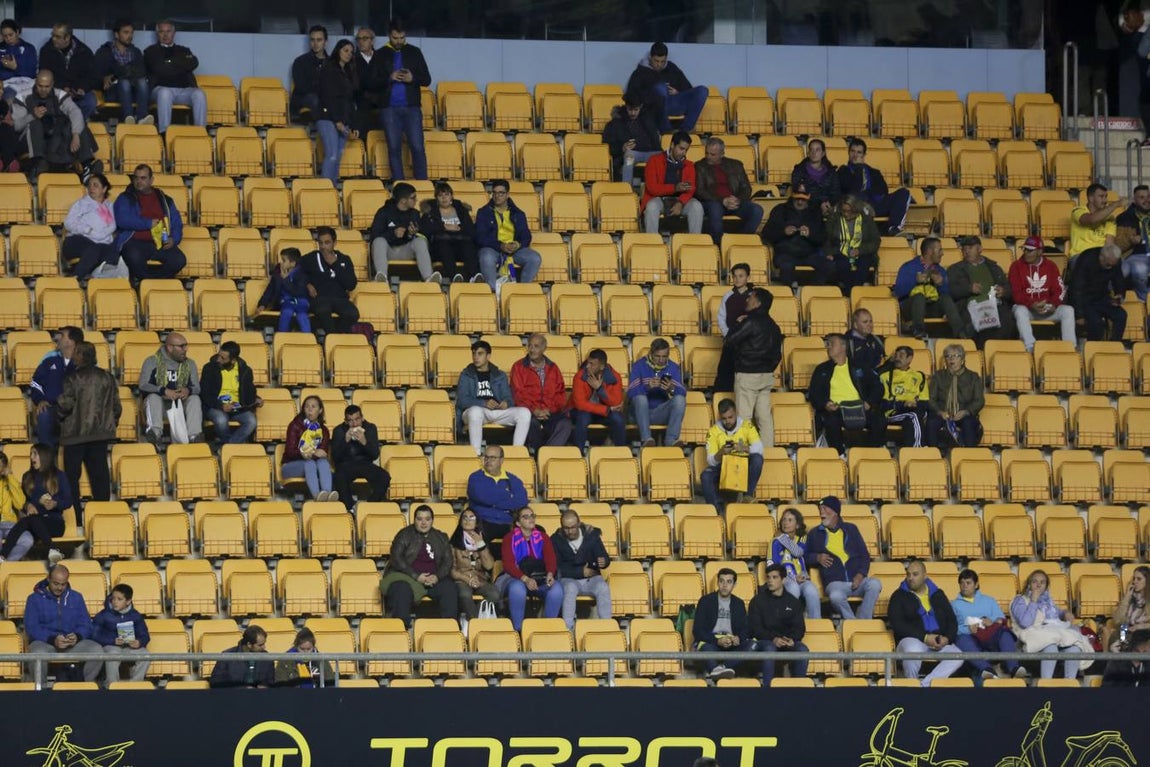 ¿Has estado en el partido? Búscate en las gradas