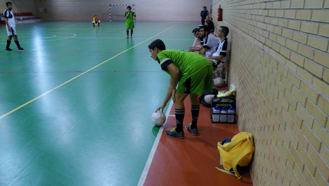 Las mejores imágenes del partido de fútbol sala entre Jesús María y BVM Irlandesas