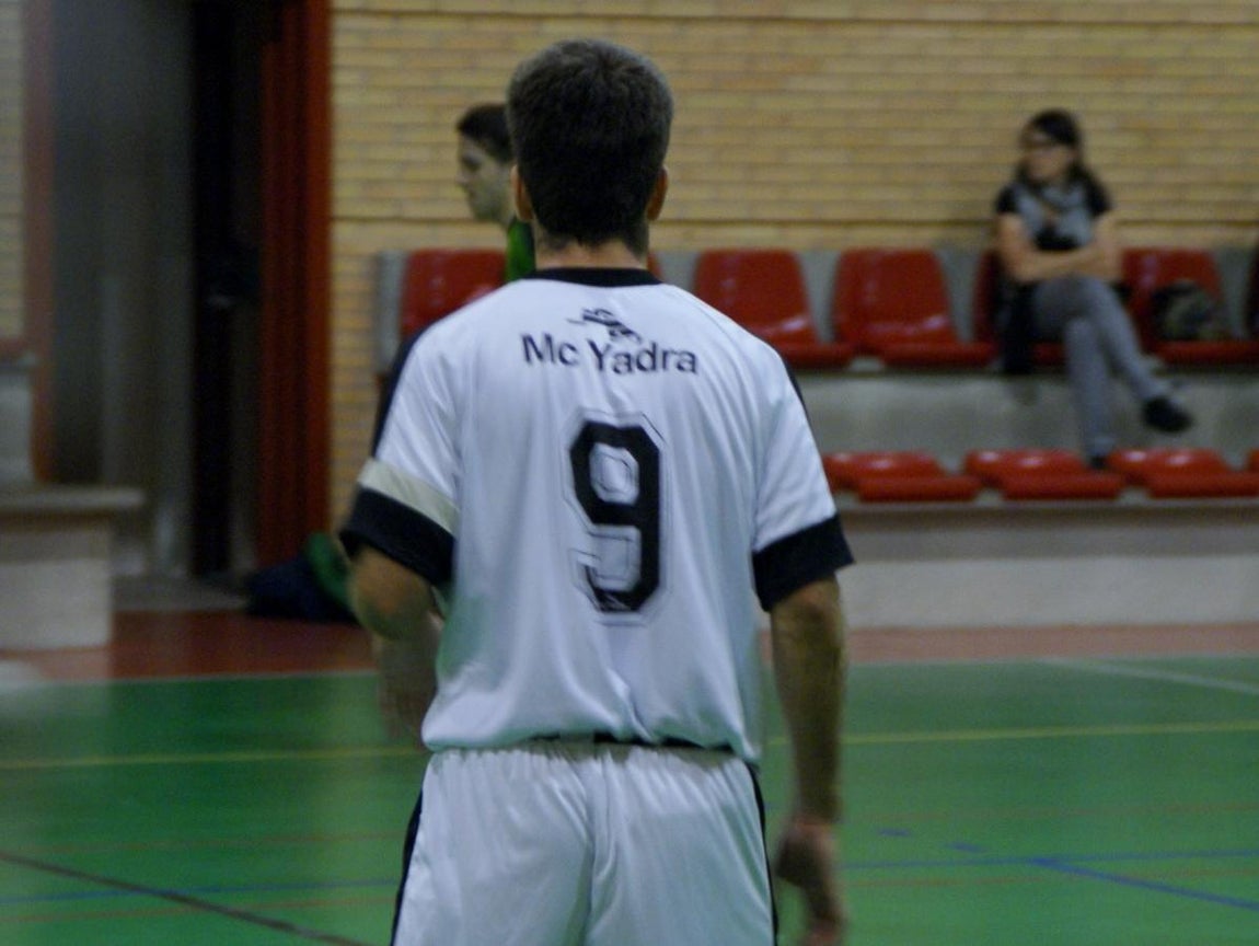 Las mejores imágenes del partido de fútbol sala entre Jesús María y BVM Irlandesas