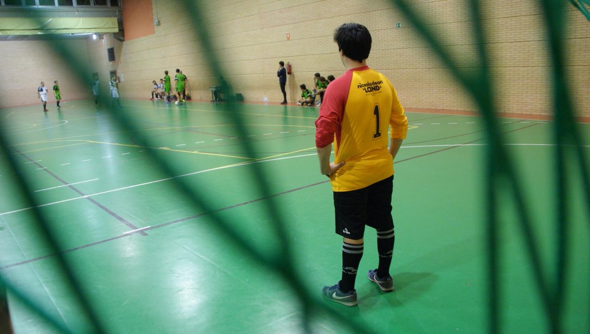 Las mejores imágenes del partido de fútbol sala entre Jesús María y BVM Irlandesas