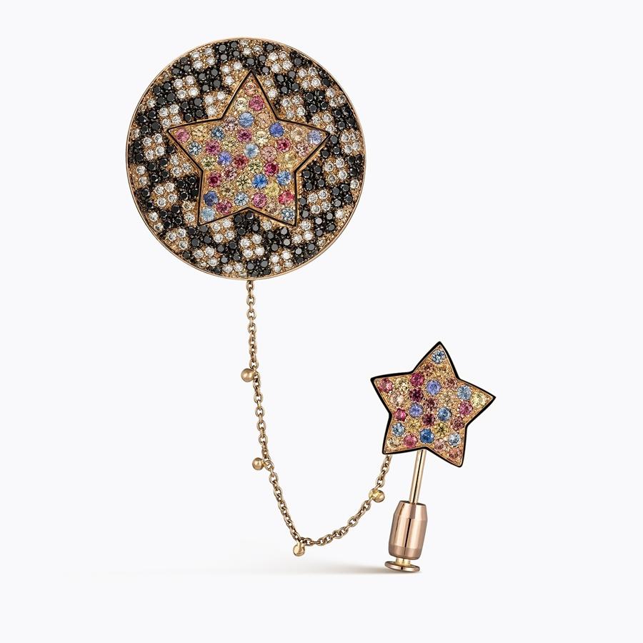 Colección Rock Up. El broche de oro rosa con pavé de zafiros multicolor y diamantes negros y champagne talla brillante.