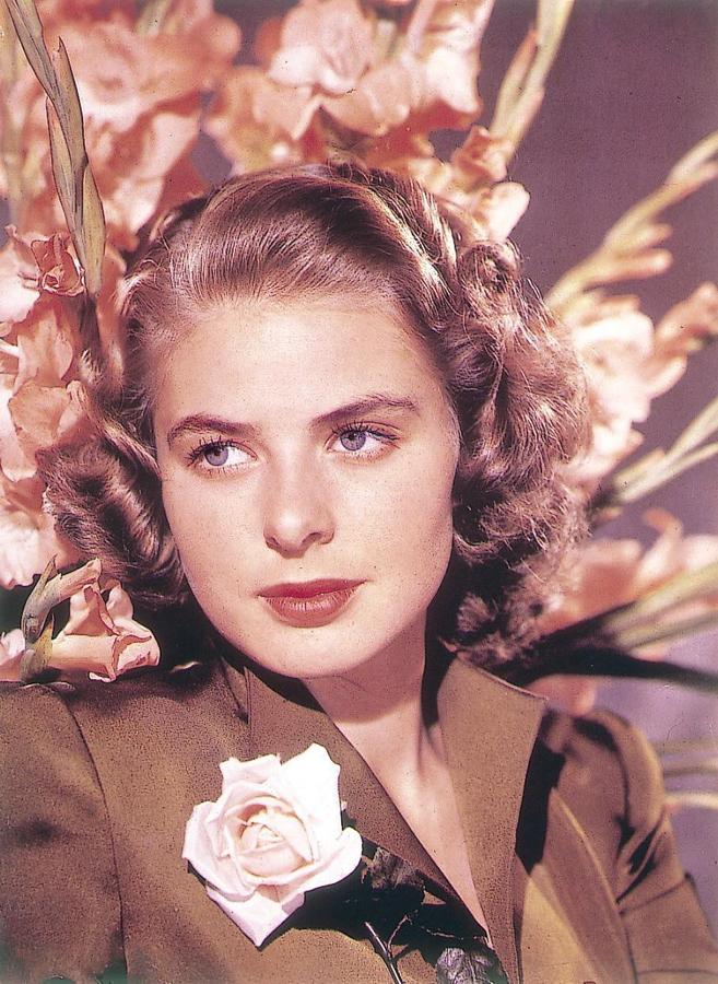 Ingrid Bergman. La protagonista de «Casablanca» es otra de las musas del séptimo arte que sirvió de inspiración a Montblanc. Ganadora de 3 estatuillas y sólo superada por Katherine Hepburn, la estrella sueca desarrolló su carrera en el cine, en el teatro y en la pequeña pantalla