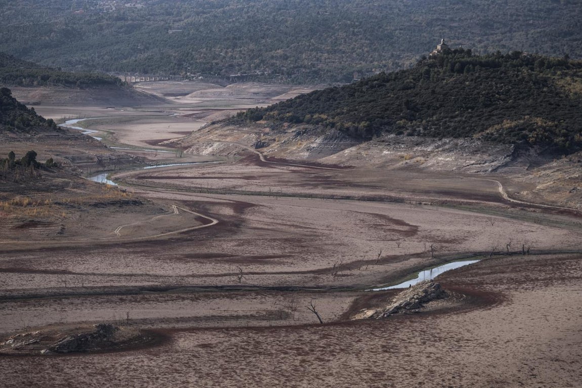 Río Tajo a su paso por Trillo (Guadalajara). 