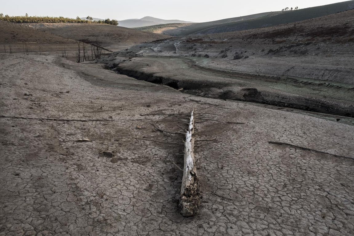 Río Camba. Campobecerros, Orense.. 