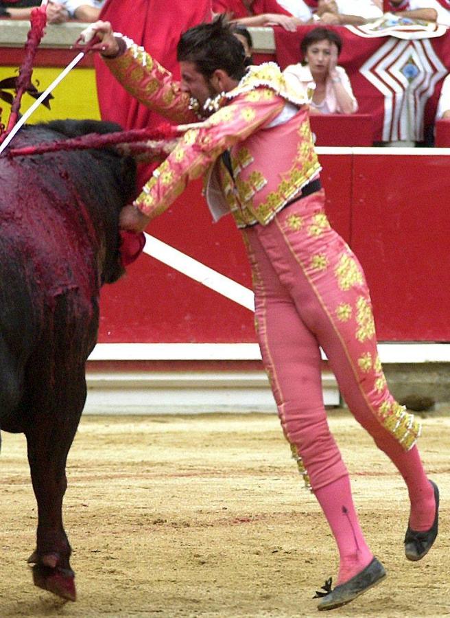 Los triunfos y las cornadas de Padilla, en imágenes